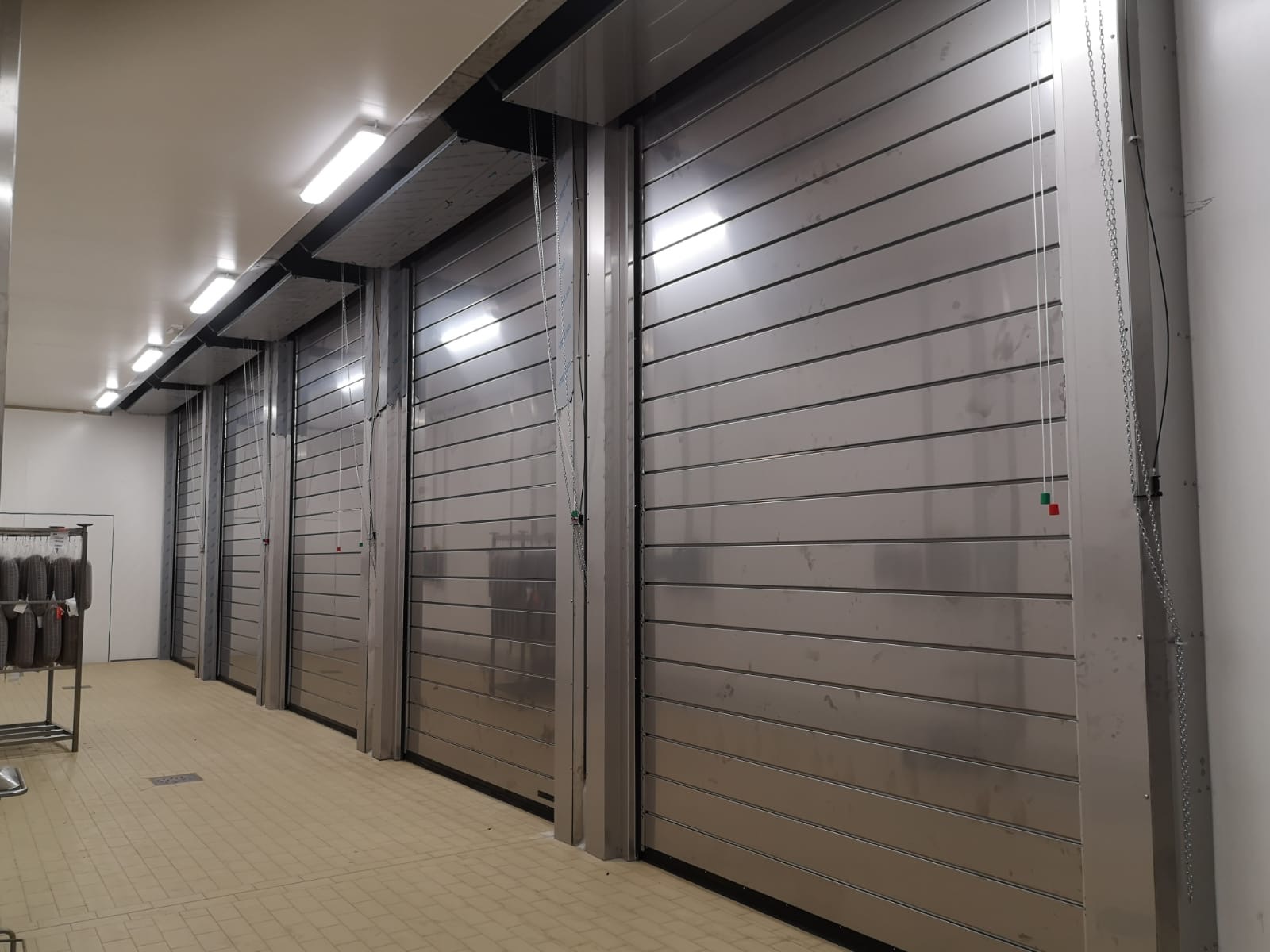 Hospital Doors: Ensuring Safety & Efficiency in Medical Facilities